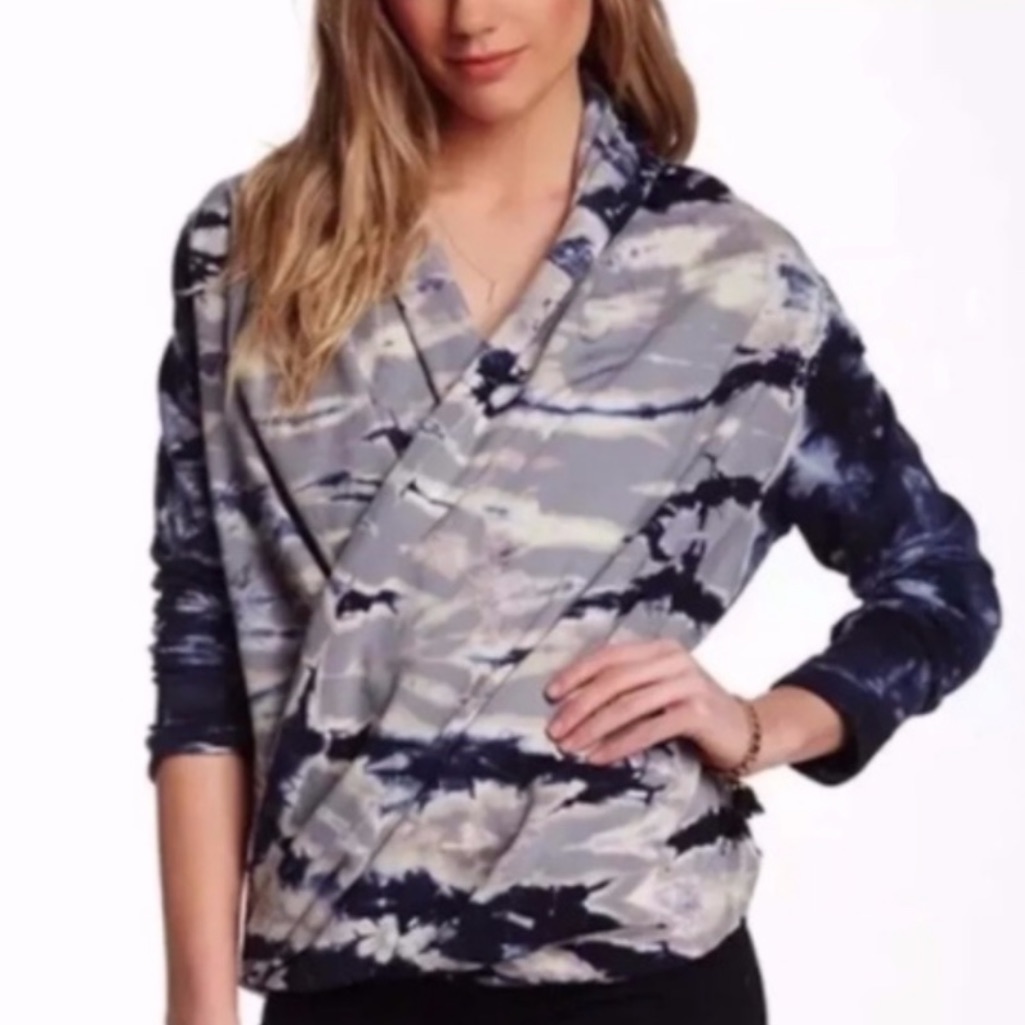 5/$25 Revolve Yfb Blue Wrap Tie Dye Top